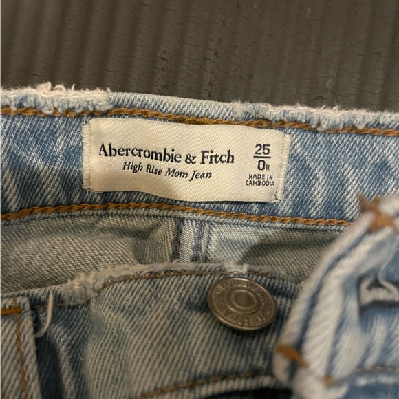 Abercrombie & fitch jeans !! - Picture 4 of 4
